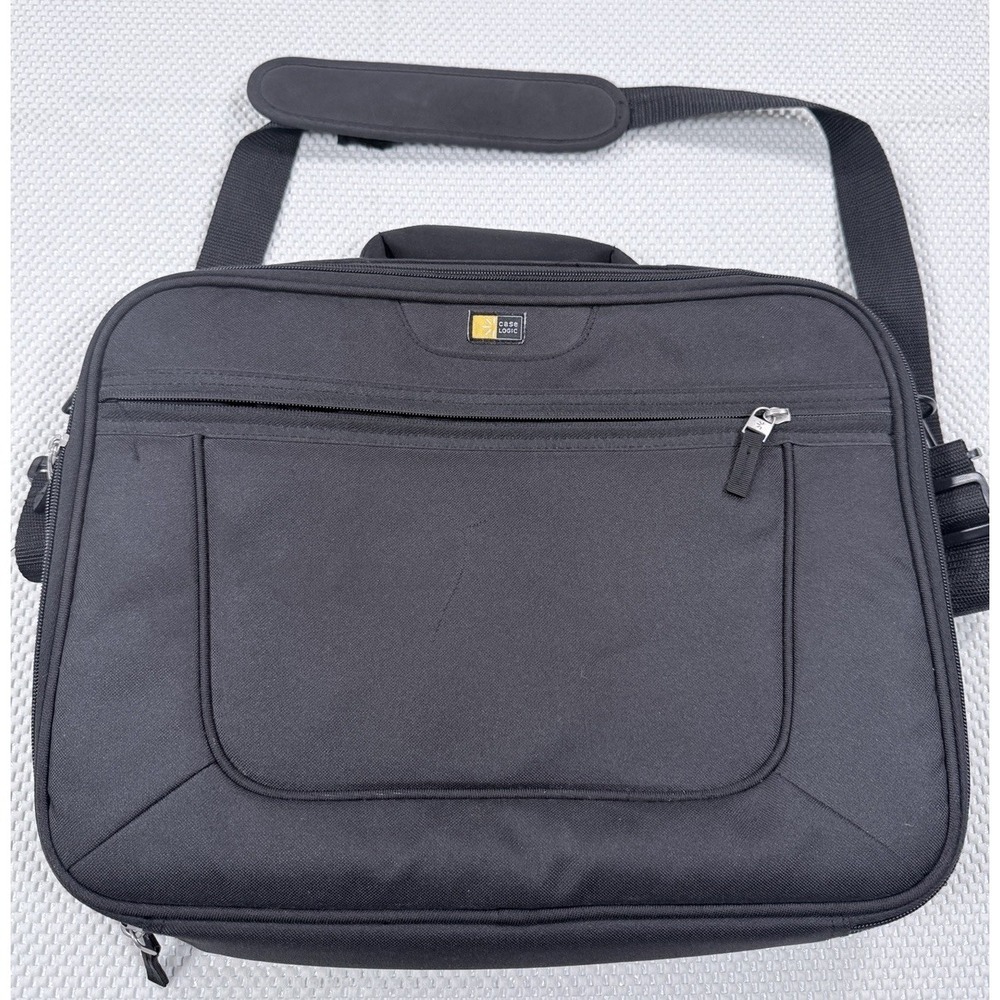 Case Logic Black Laptop Briefcase Messenger Bag Shoulder Carry 15.6" Padded